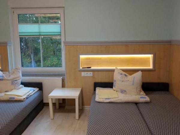 Pod Wydmą, pokoje gościnne, smażalnia ryb