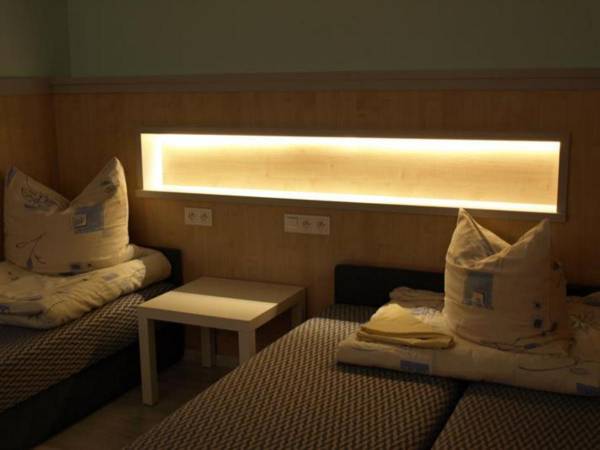 Pod Wydmą, pokoje gościnne, smażalnia ryb