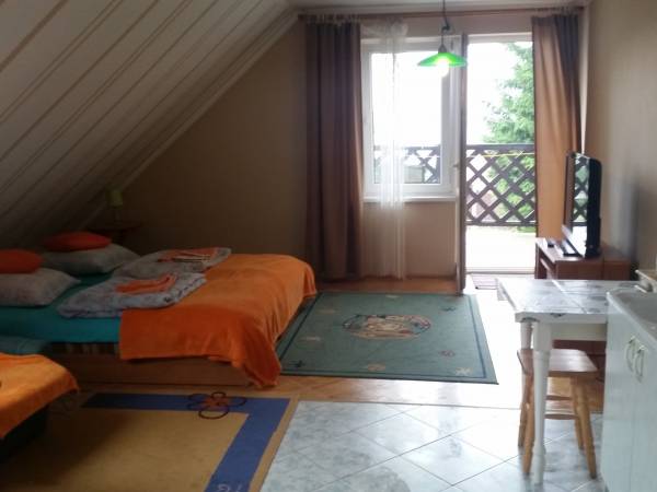 pokój nr 15 dwuosobowy piętro - taras z widokiem na jezioro