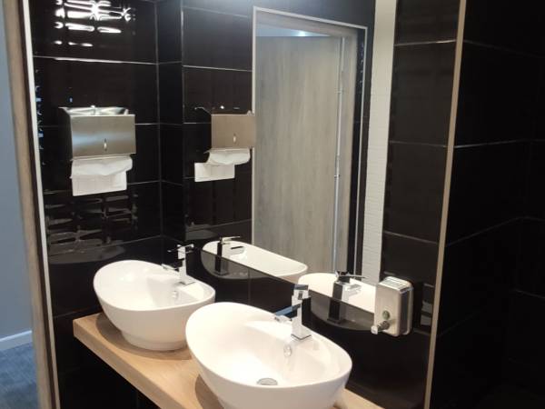 Łazienka Męska Hotel