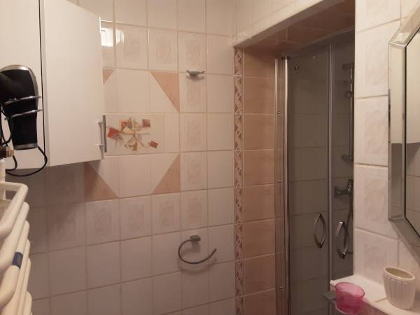 Lazienka pokoj 2 osobowym dwupoziomowy