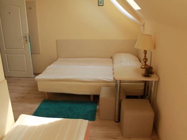 pokój 3-osobowy z tarasem