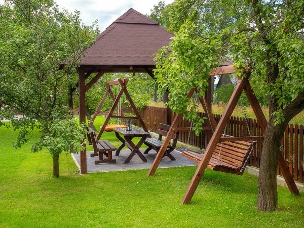 Altana i huśtawki, miejsce wytchnienia.