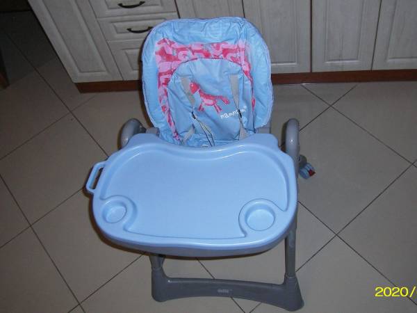 Krzesełko do karmienia2