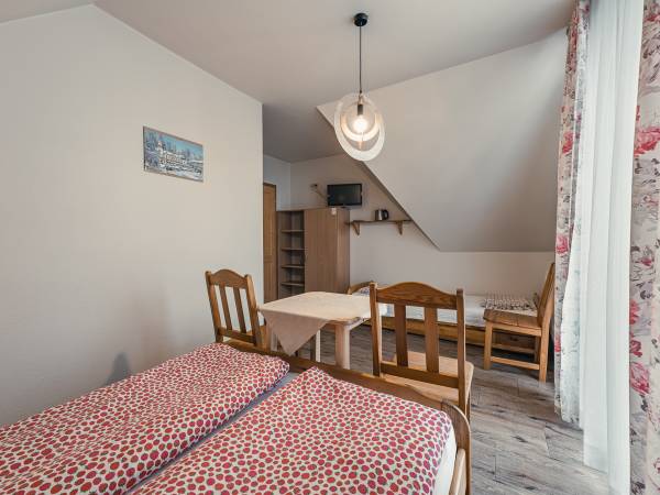 Pokoje Gościnne Na Skale