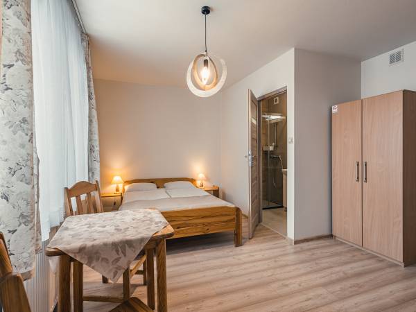 Pokoje Gościnne Na Skale