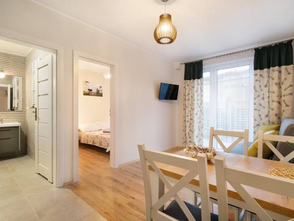 salonik lokalu nr.2.