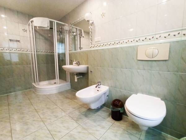 Wiślany Raj Pokoje i Apartamenty