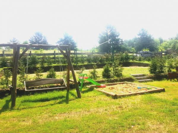 Domek nad jeziorem, mazury, ogrzewany.