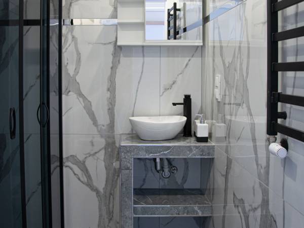 łazienka- takie same we wszystkich pokojach