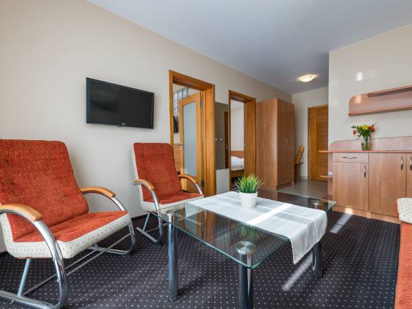 Pokój 4-osobowy (Studio 2+2)