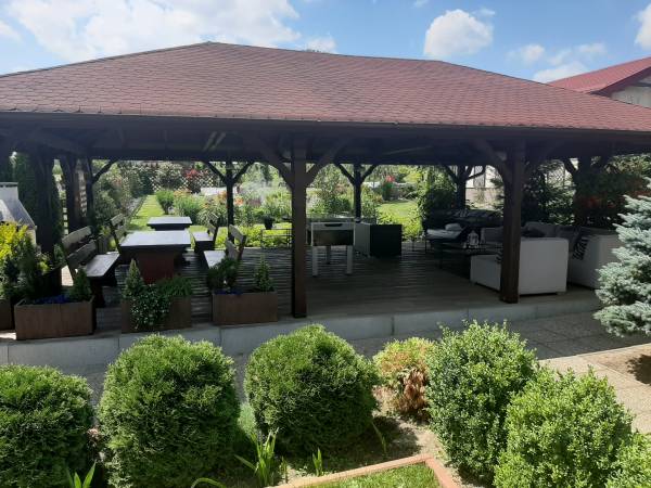 wiata grilowo wypoczynkowa