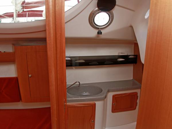Maxus 24 Merlin