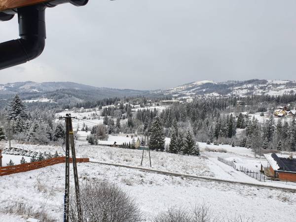 widok z balkonu w pokoju