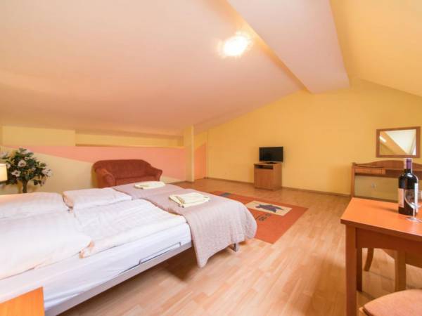 Apartament 4 os.