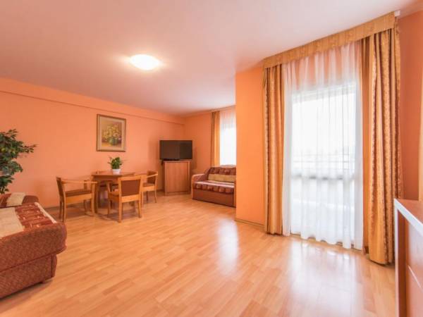 Apartament 4 os.