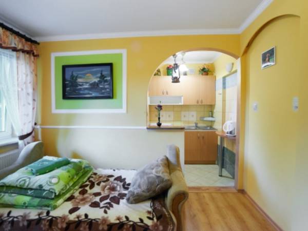 Pokój 4-osobowy z aneksem kuchennym (nr 3