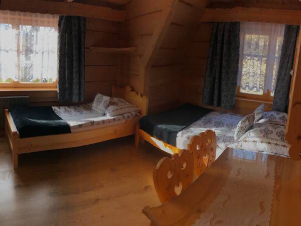 Pokój nr 2 z TV, łazienka 