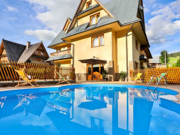 PODGRZEWANY BASEN ZEWNĘTRZNY