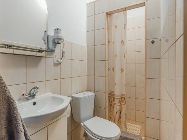 Łazienką w pokoju nr 3