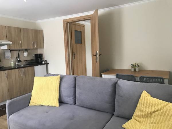 Apartament nr 8 z niezależnym wejściem