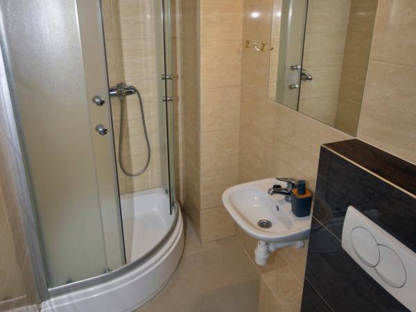 łazienki pokoje 1-9