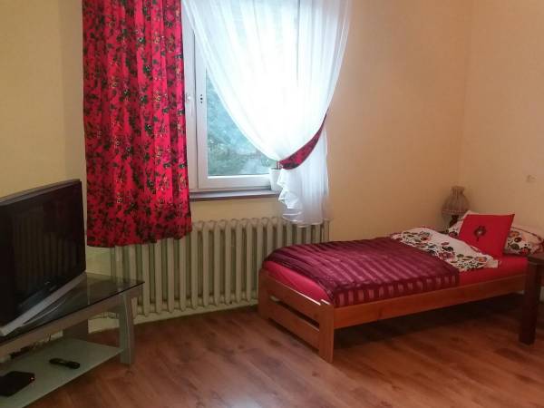 Domki Drewniane i Pole Namiotowe