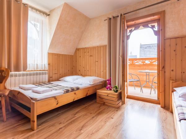 POKÓJ 3 - OSOBOWY Z BALKONEM