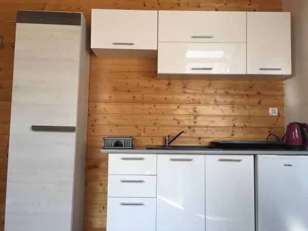 apartament 4os. na piętrze, widok na plac zabaw