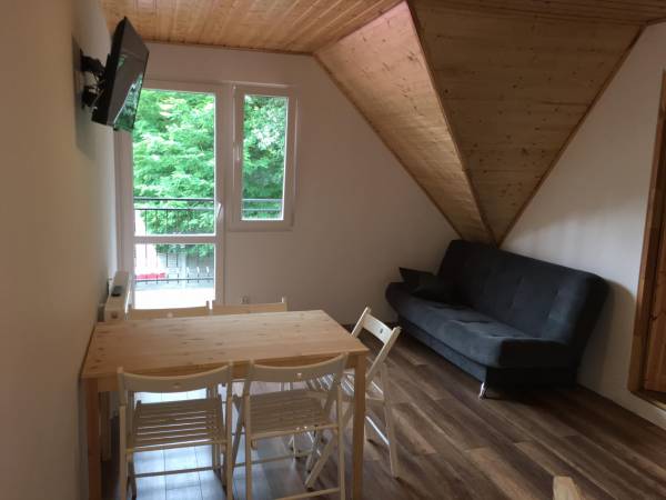 apartament 6os na piętrze, z balkonem