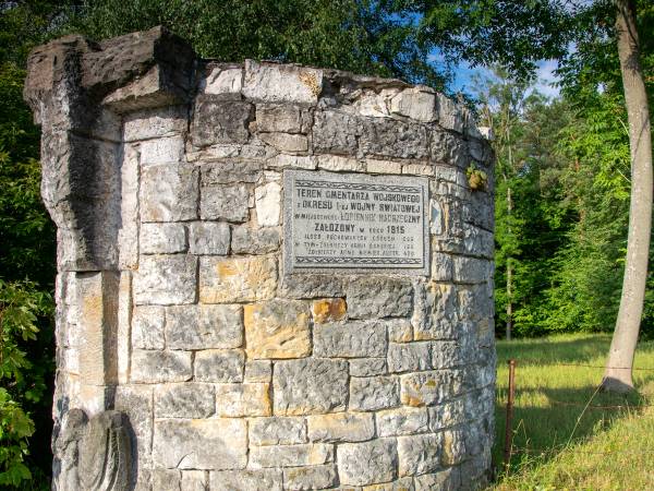 Cmentarz wojenny w Łopienniku Nadrzecznym