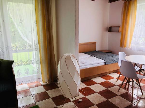 Ryn Lake Resort - z własną prywatną plażą 