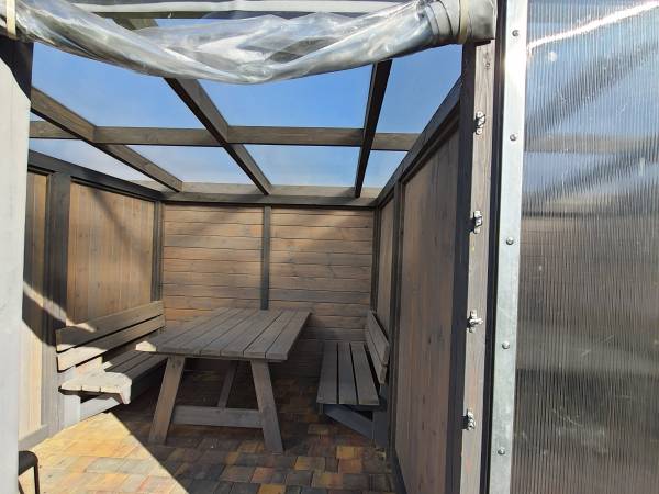 altany na dworze - 3 boxy koło siebie