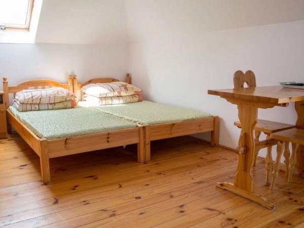 Dom nad jeziorem-sypialnia