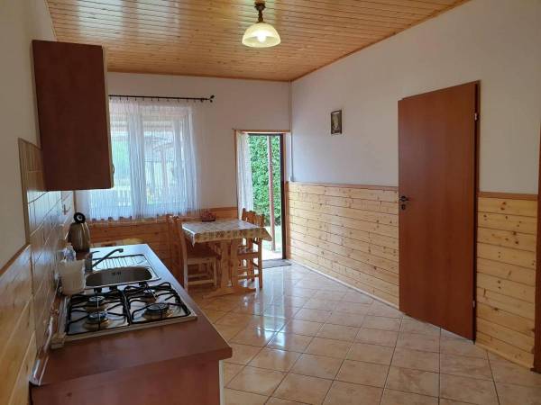 Pawilon-kuchnia z jadalnią