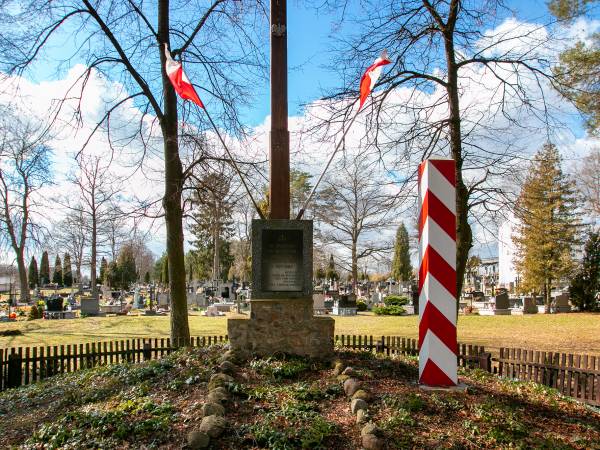 Mogiła żołnierzy poległych za Ojczyznę w Pratulinie