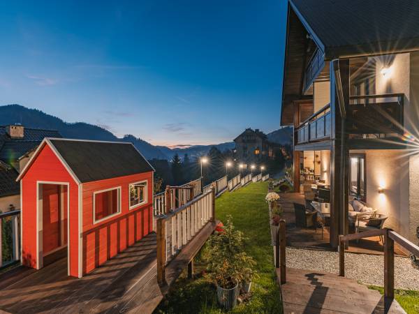 Plac zabaw dla dzieci i taras widokowy ogólnodostępny