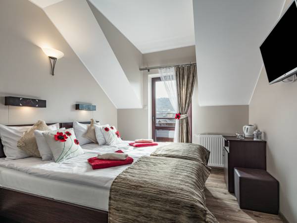 Mały pokój 2os.z balkonem i widokiem na góry