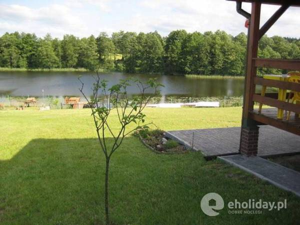 Dwa Domy Drewniane Nad Jeziorem Orzyskim