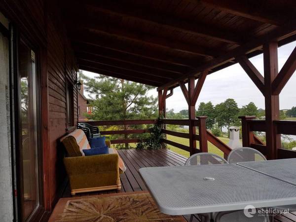 Dwa Domy Drewniane Nad Jeziorem Orzyskim