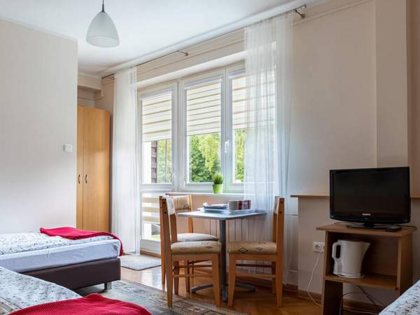 Pokój nr 2 3 os z balkonem