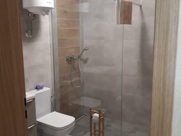 domek lux NR 12- łazienka