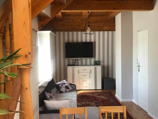 Apartament nr 3 - 4/6 os. salon