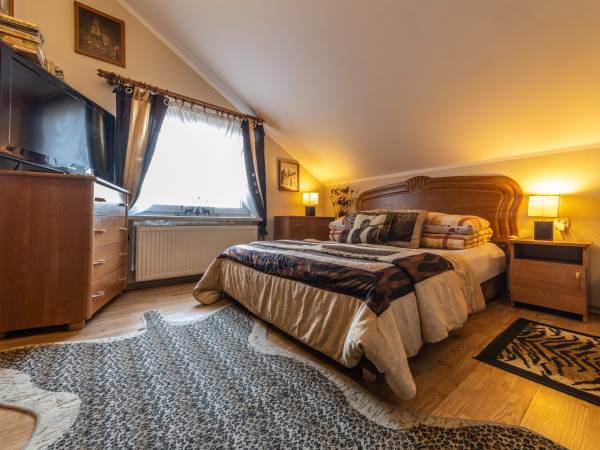 Pokój nr 1 dwuosobowy z dostawką