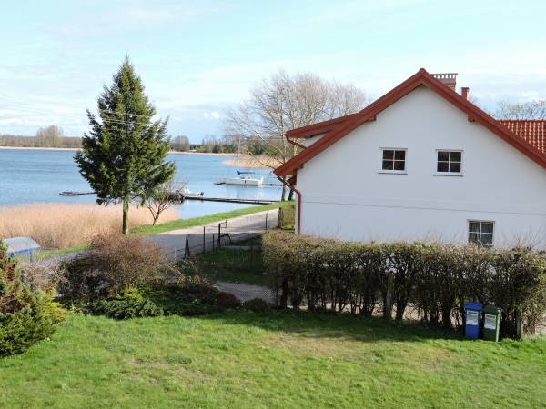 Nasz dom z widokiem na j. Święcajty