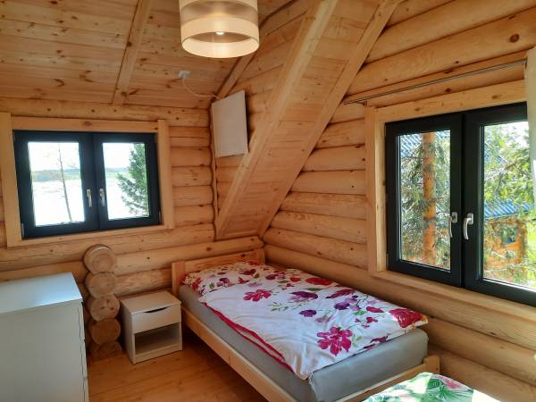 Domki nad jeziorem Silec z własną linią brzegową