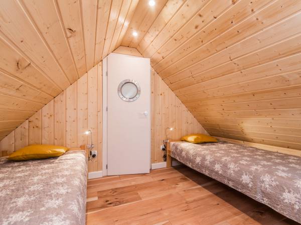 Domek z poddaszem antresola