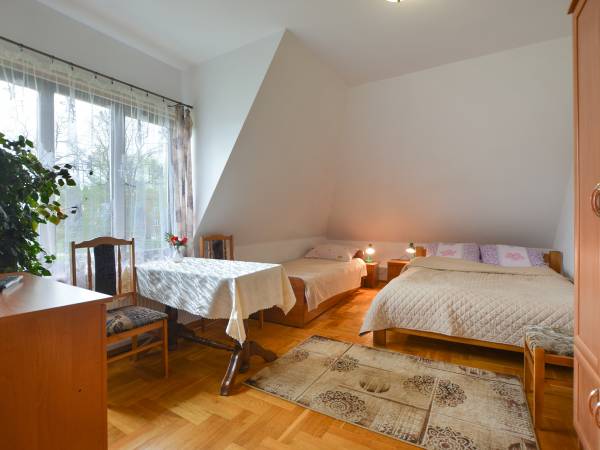 pokoj w apartamencie