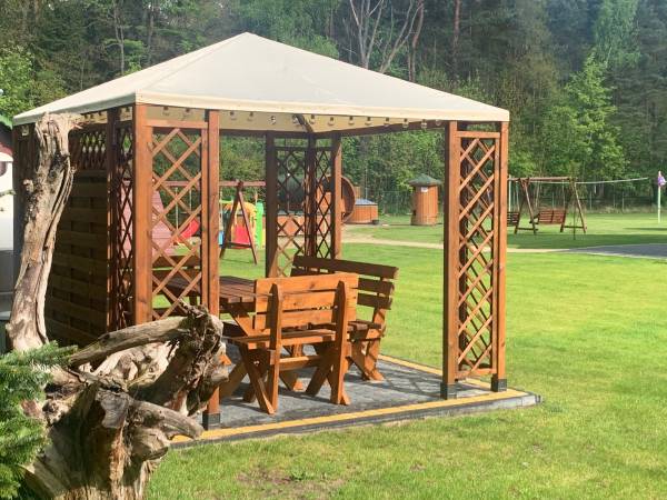 Gajówka - Całoroczne Pokoje i Apartamenty