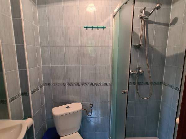 DOMKI i pokoje nad Jeziorem Solińskim